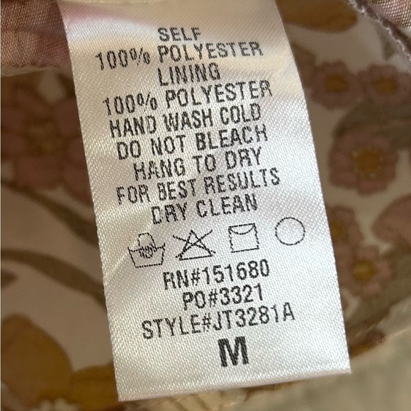 Romantic Molly Green Floral Babydoll Top! Size Medium. - Picture 7 of 7